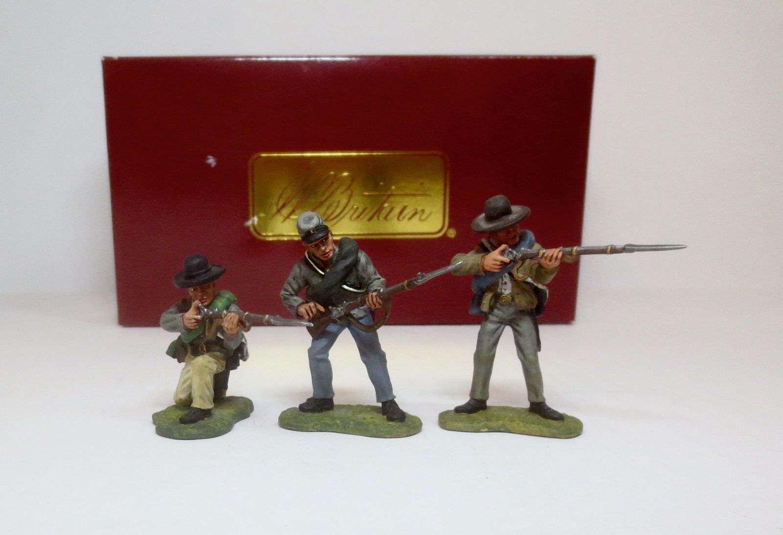 Britains #17529 Confederate Soldiers Firing Line (1 of 1)