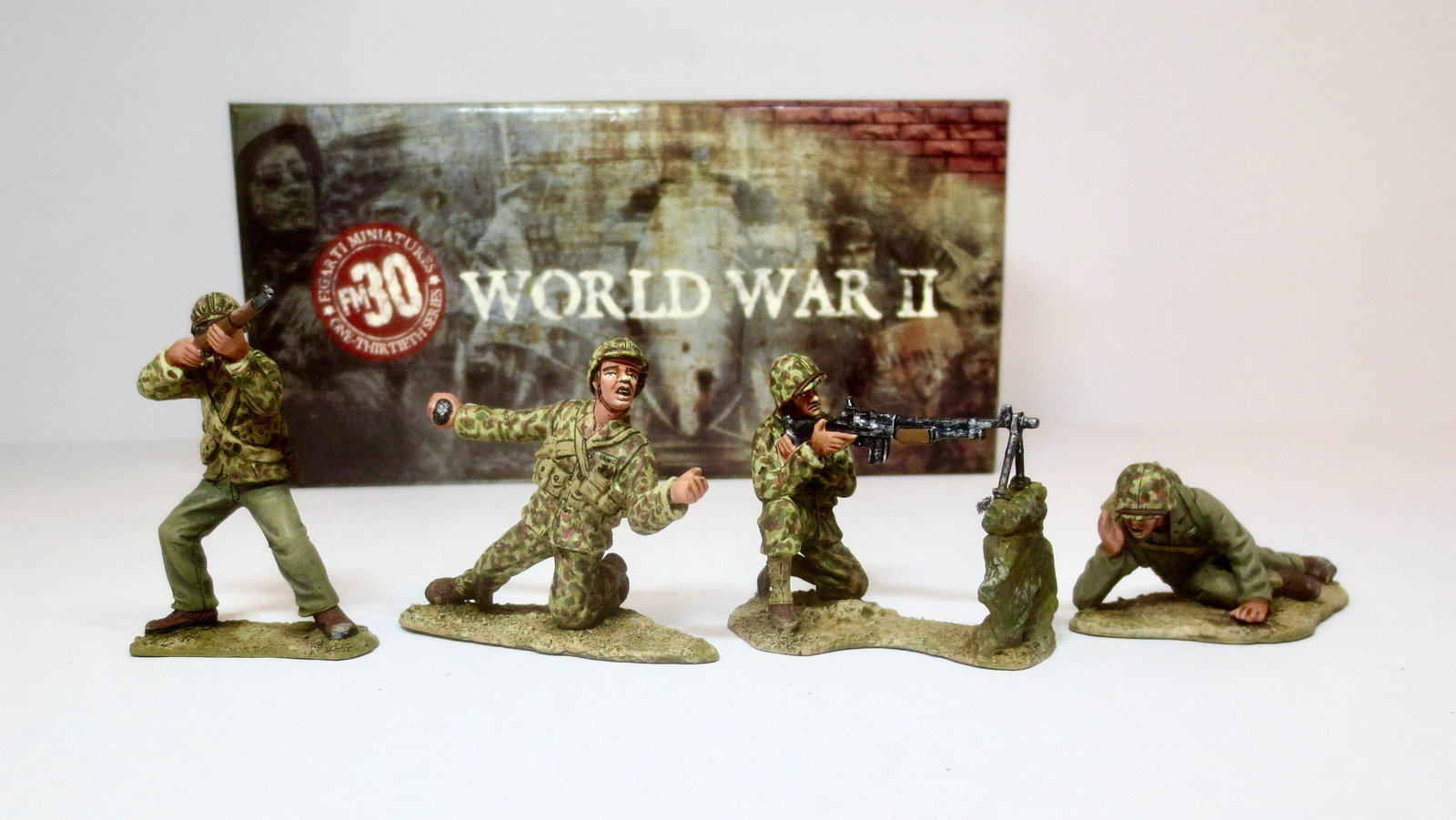 Figarti #PTA004 "Bloody Tarawa, Advance or Die": Pacific Theatre. 4 pieces. Mint condition. Box excellent.