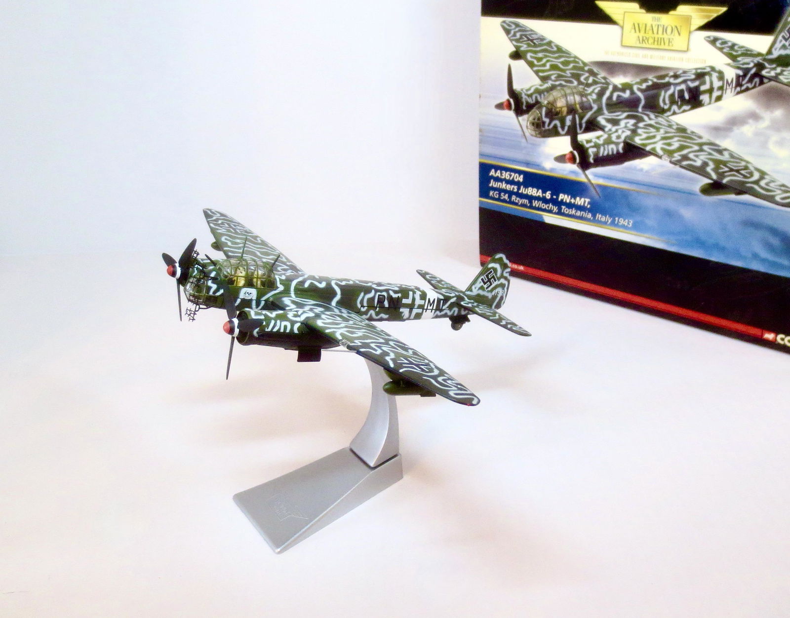 Corgi #AA36704 The Aviation Archive (1 of 1)