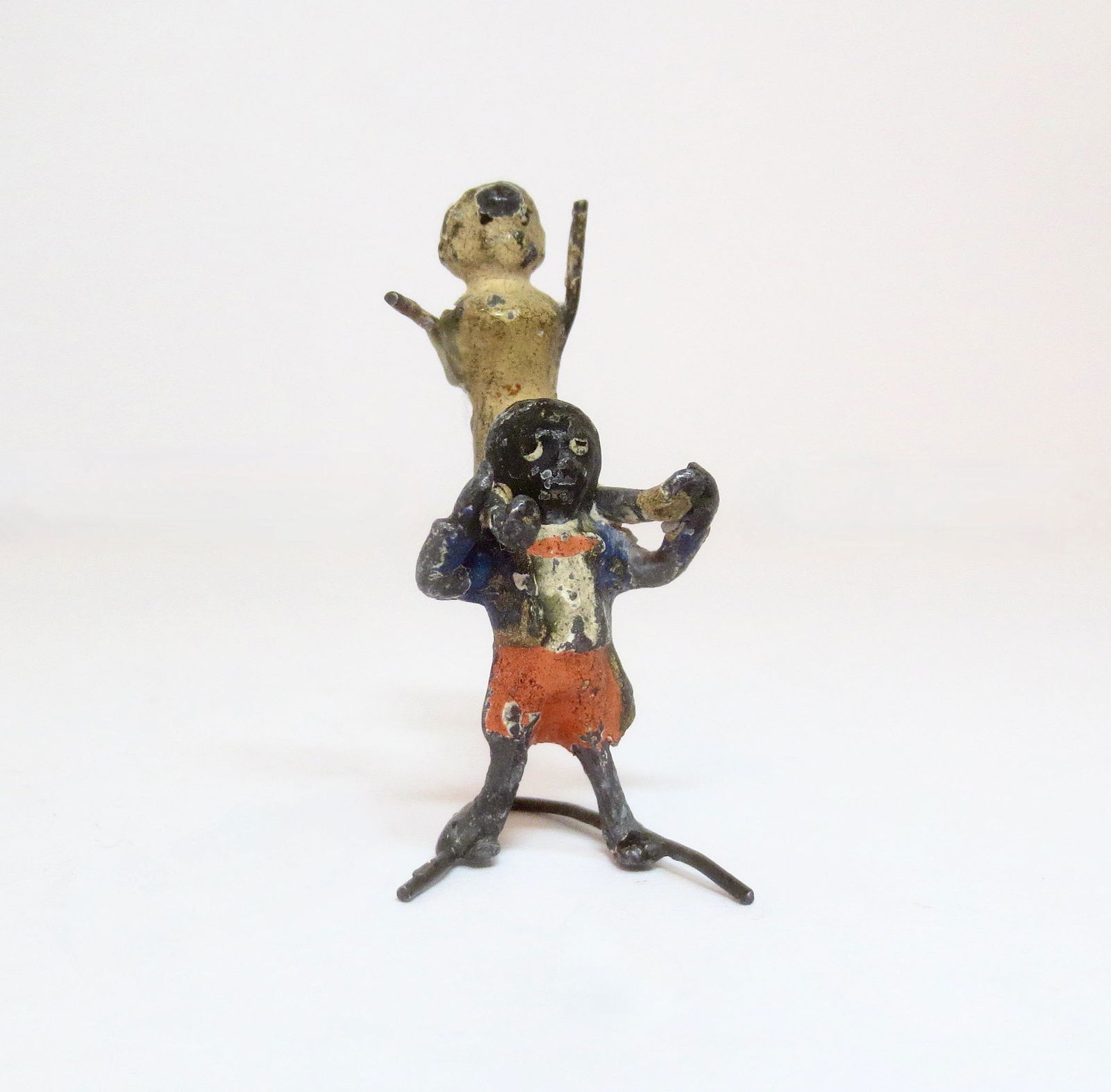 Heyde Golly with Peg Doll on Shoulders: "Off for a ride". 40mm tall Very good condition. Unboxed.