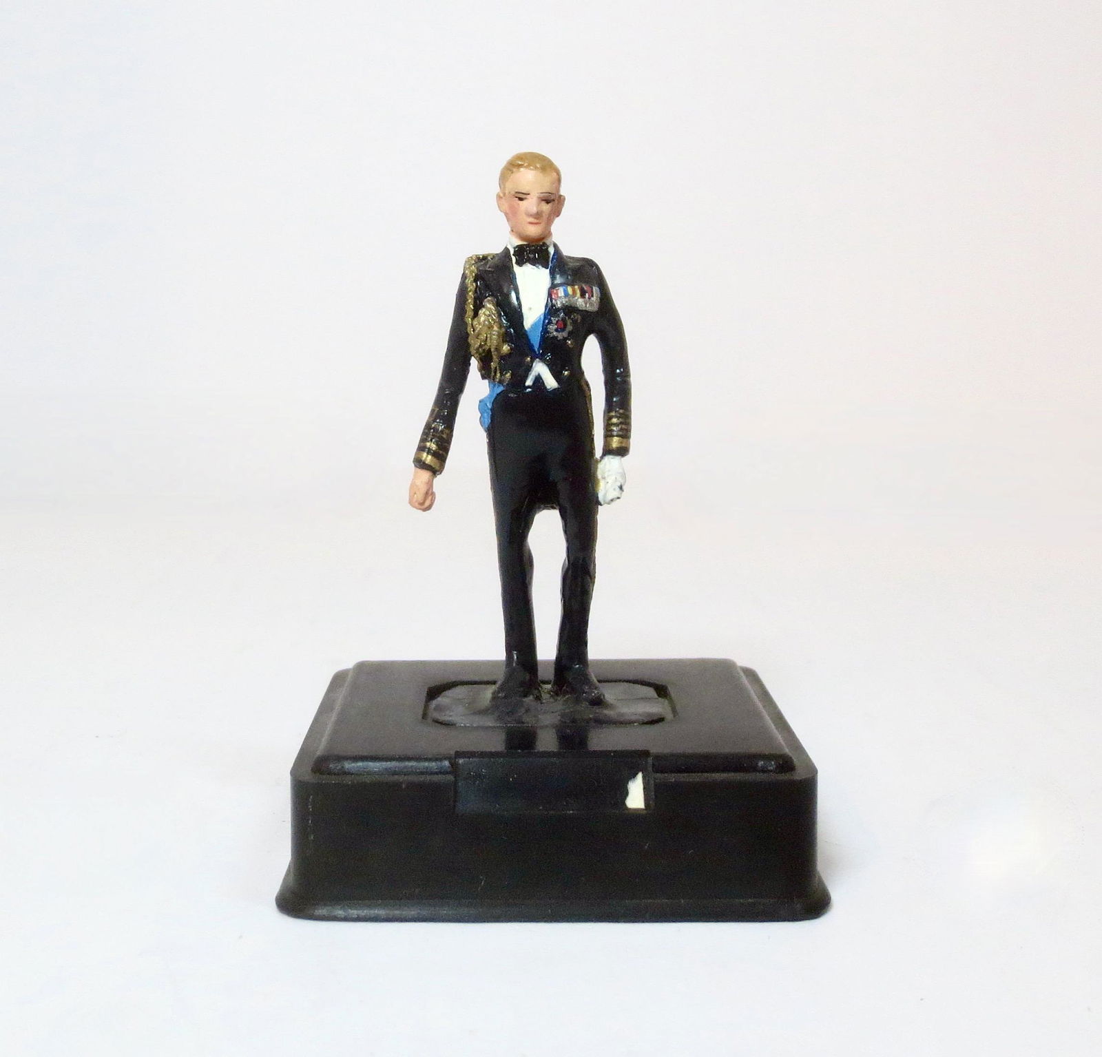 Graham Farish "Prince Phillip" (1 of 1)