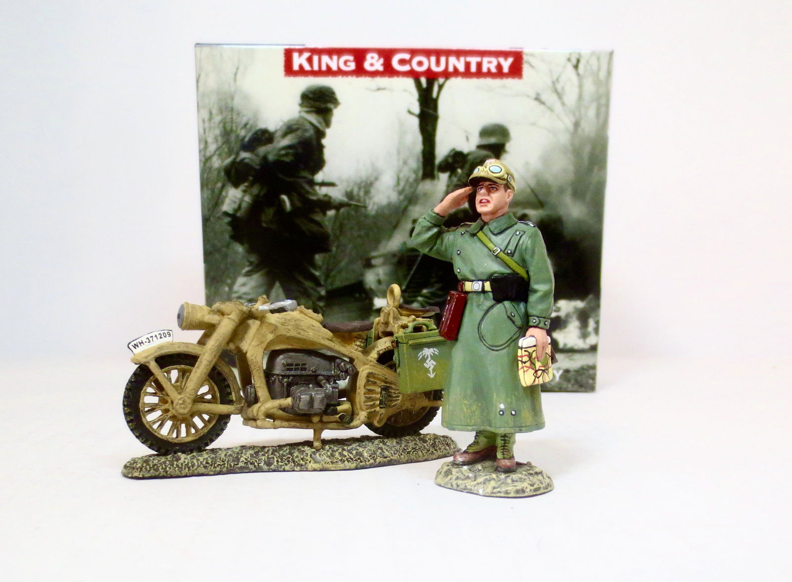 King & Country #AK066 “Desert Dispatch Rider” (1 of 1)
