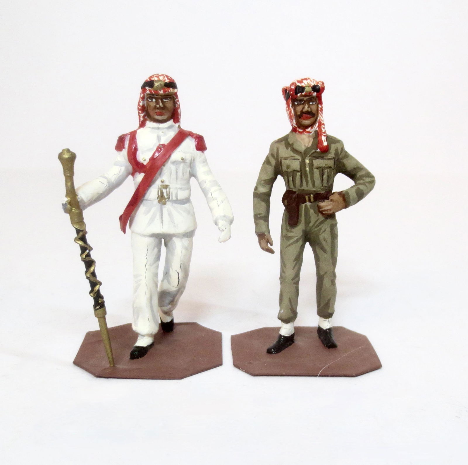 Arab Legion Drum Major & Officer: Lasset, Stadden or similar. 2 pieces. Excellent condition. No box.