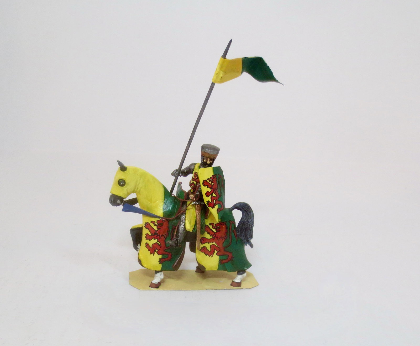 The Earl Of Pembroke Mounted With Lance: Stadden or similar. 1 piece. Excellent condition. No box.