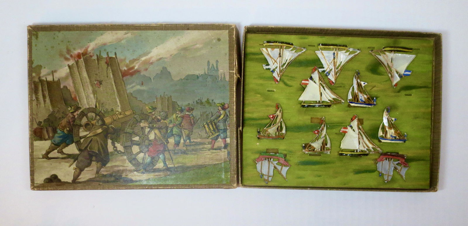 Sailing Ship Tin Flats Boxed Set (1 of 1)