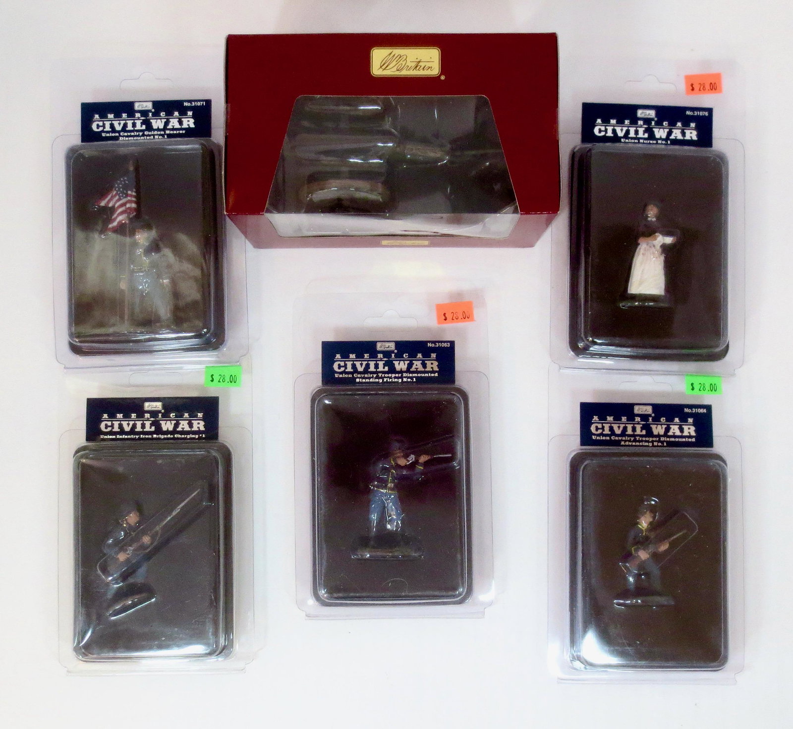 Britains American Civil War Collection: 10 Pound Parrott Gun #31065, Union Cavalry Trooper Advancing #31004, Union Infantry Charging #31005, Union Cavalry Flag Bearer #31071, Union Cavalry Trooper Firing #31063, and Union Nurse #31076. All 