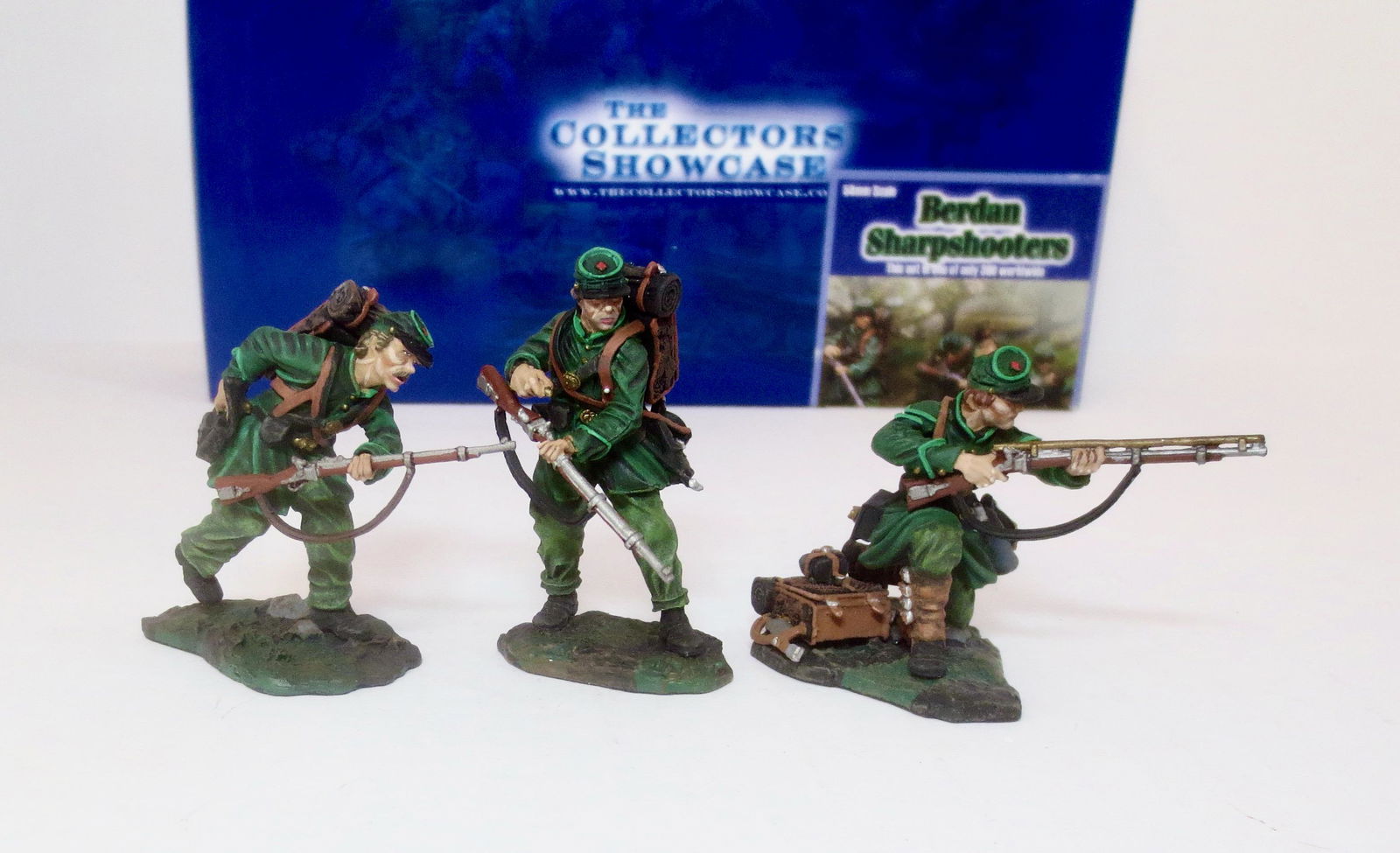 Collectors Showcase #CS00275 Berdan Loading (1 of 1)