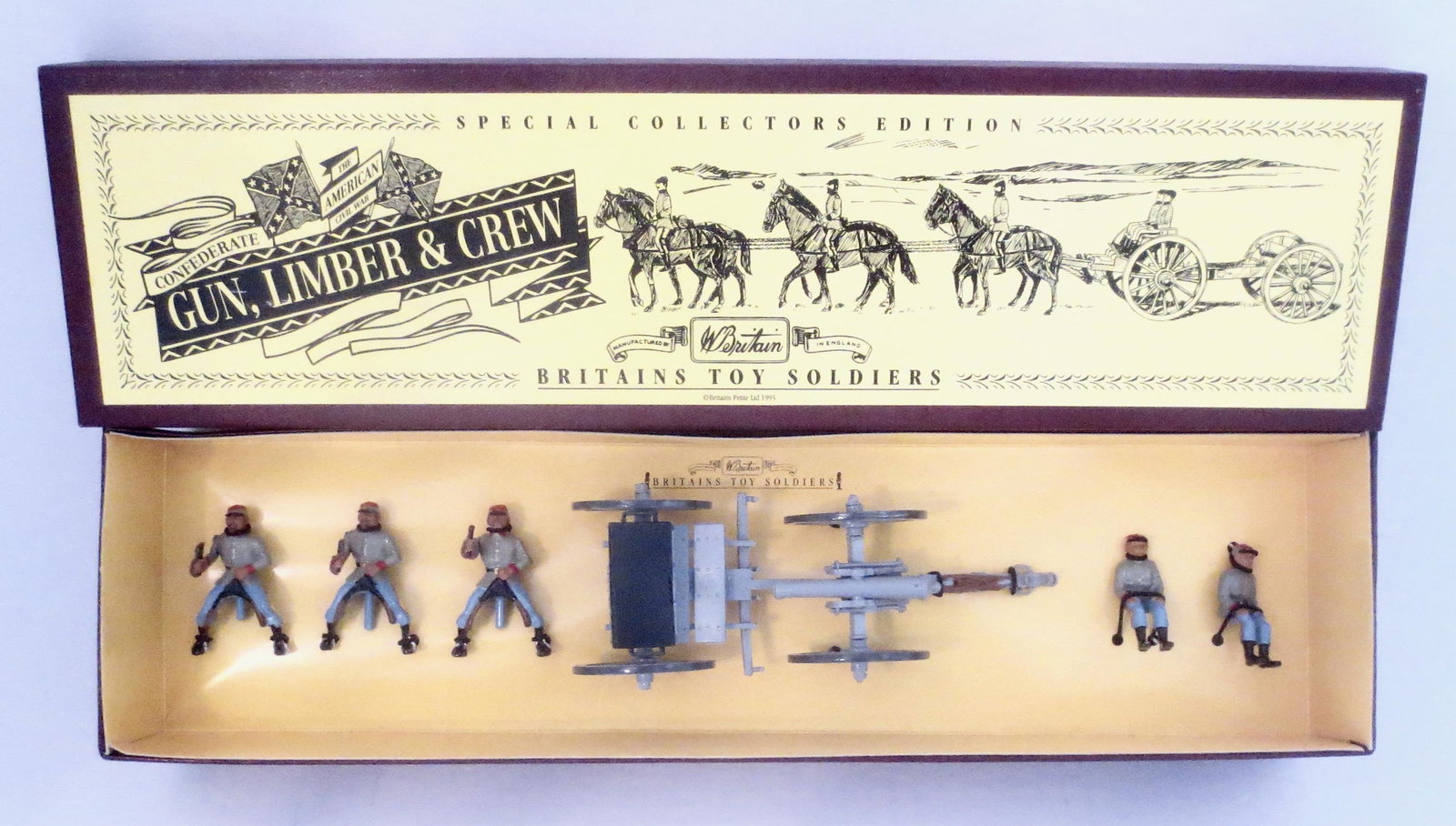 Britains #8874 Confederate Gun & Limber: With Horse Team and Crew. 13 pieces with one bag containing chains. New in the box condition. Box new with outer slip case.