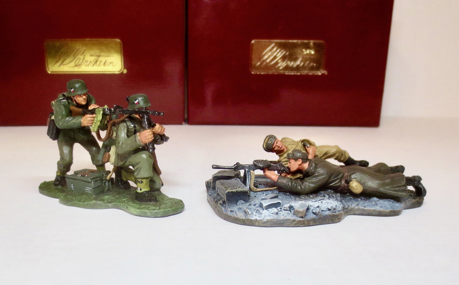 Britains WWII Sets: #17493 German Machine Gun Team, and #17592 Russian Light Machine Gun With Crew. 2 pieces. Mint condition. Boxes excellent.