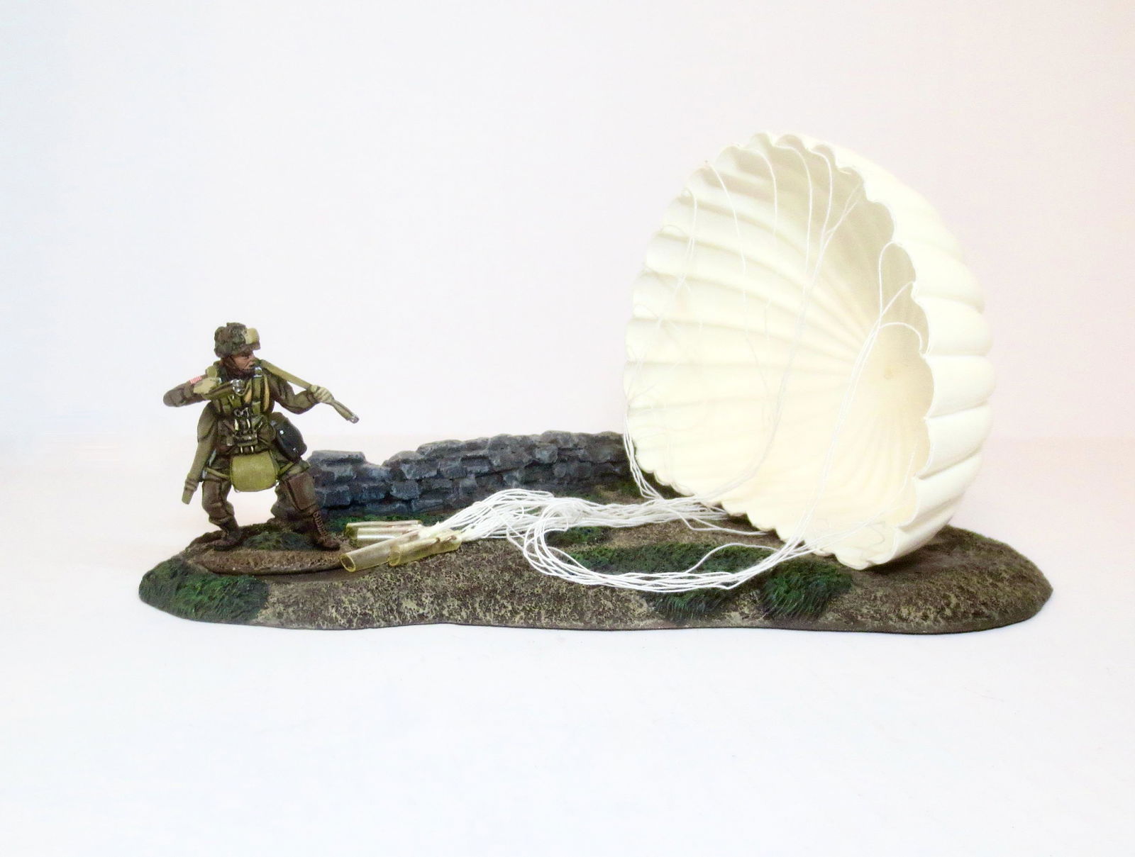 Conte US Airborne Detaching Parachute (1 of 1)