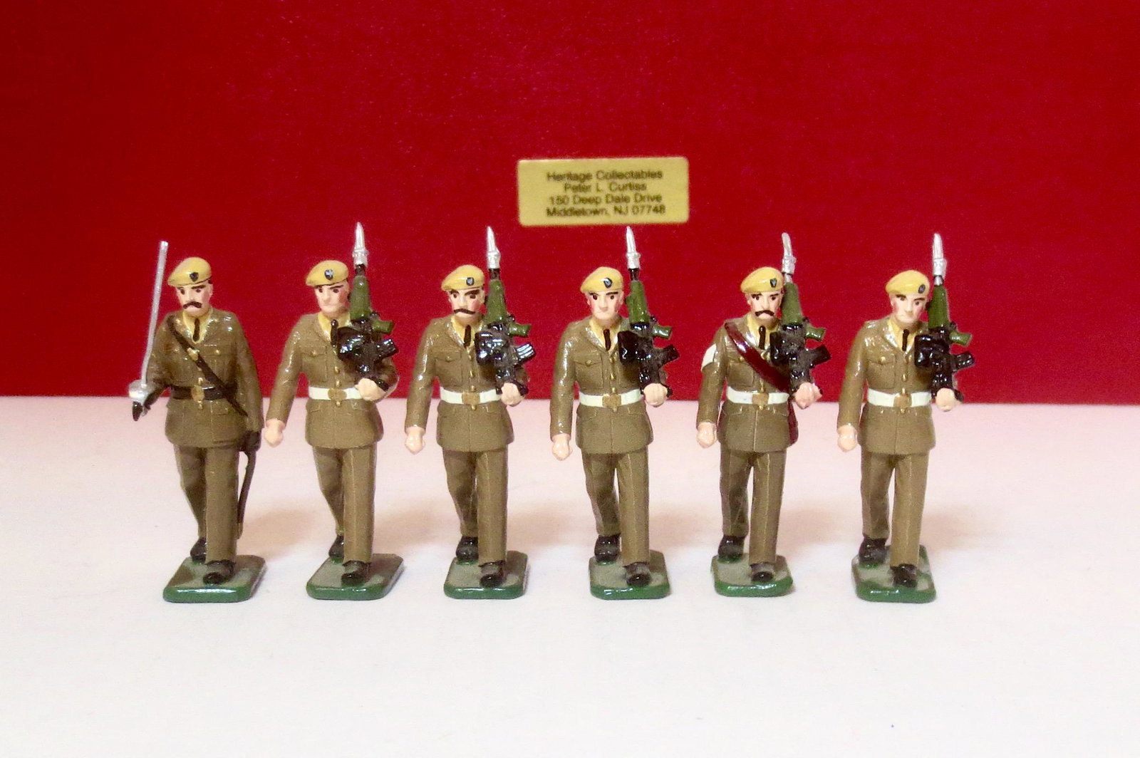 Heritage Collectibles The Special Air Service: 6 pieces. Near mint condition. Box excellent.