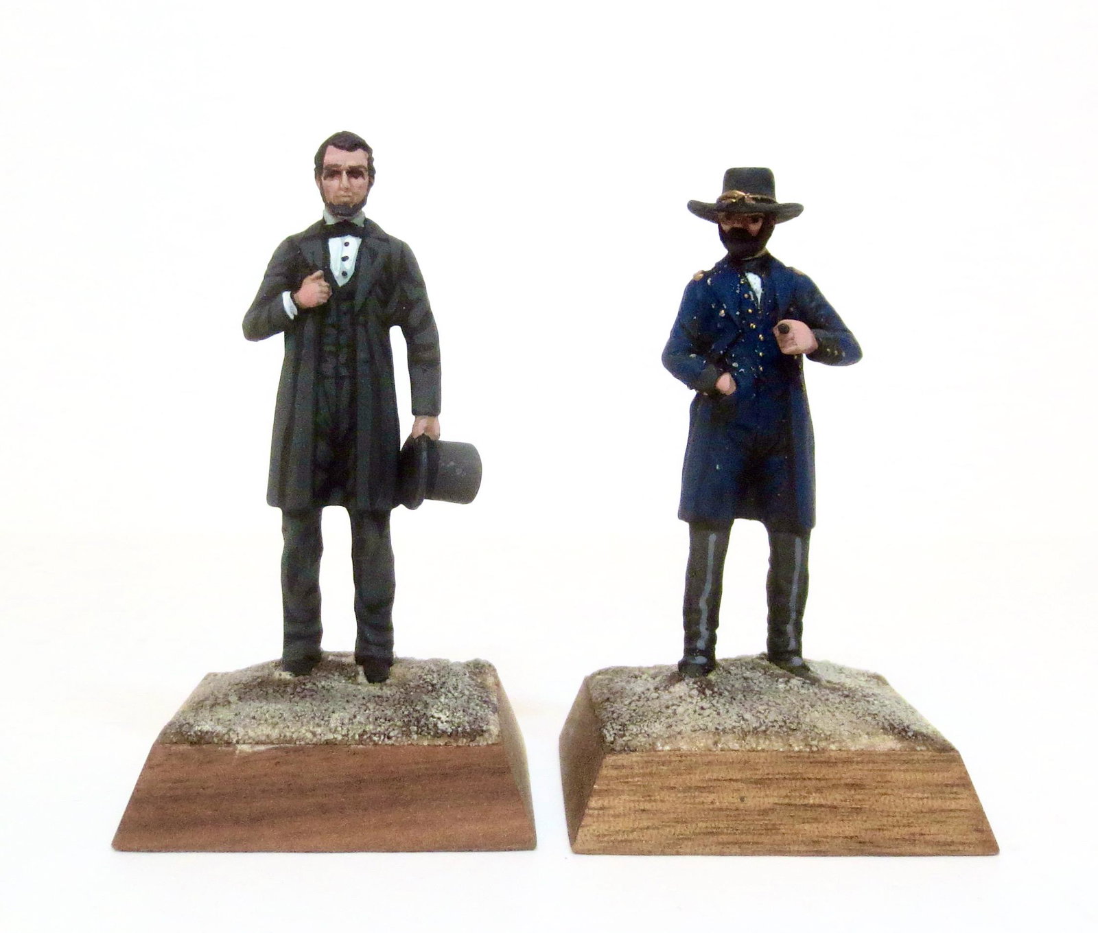 Stadden Abe Lincoln & U.S. Grant: The American Civil War. 54mm scale. 2 pieces. Near mint condition. No boxes.