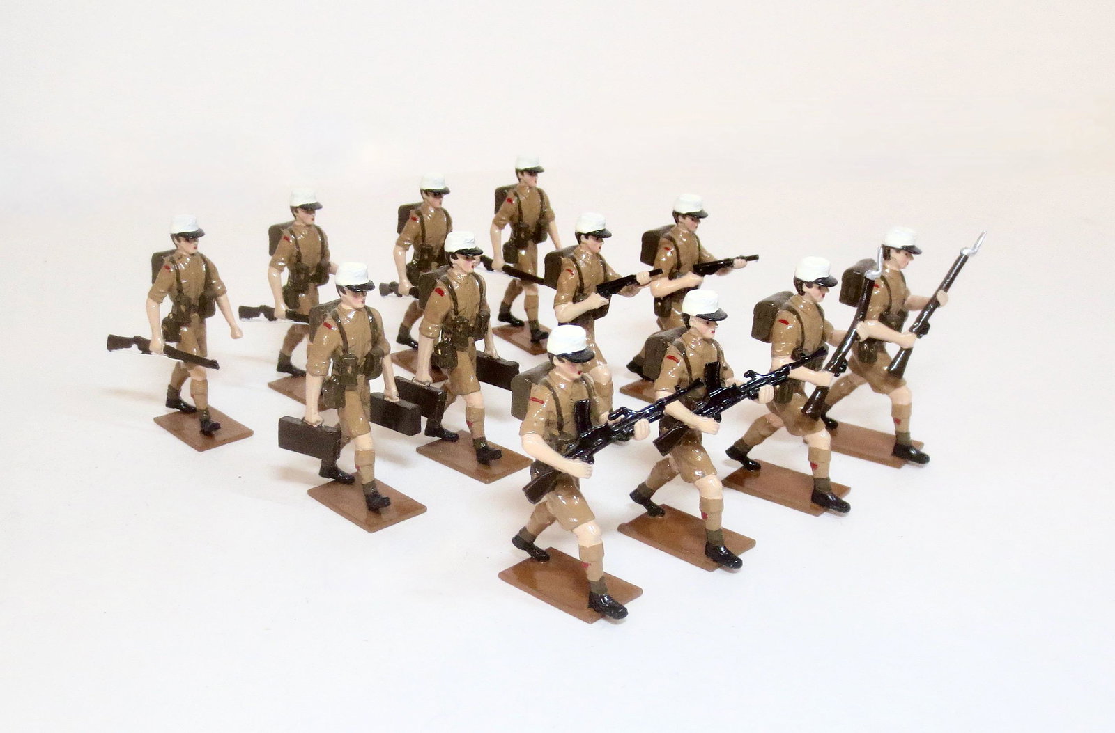 Fusilier Miniatures WWII French Foreign Legion: 12 pieces. Near mint condition. Unboxed.
