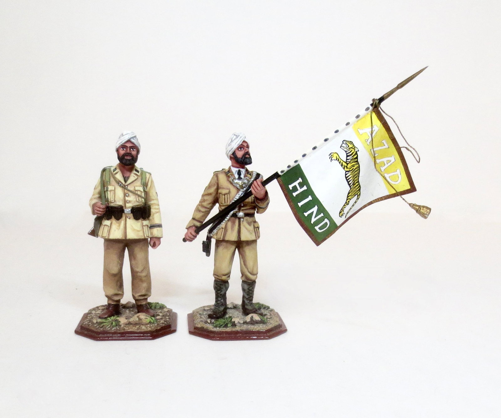 St. Petersburg WWII India Free Legion: Infantry man and Flag Bearer. 65mm tall. Studio Painted. 2 pieces. Mint condition. No boxes.