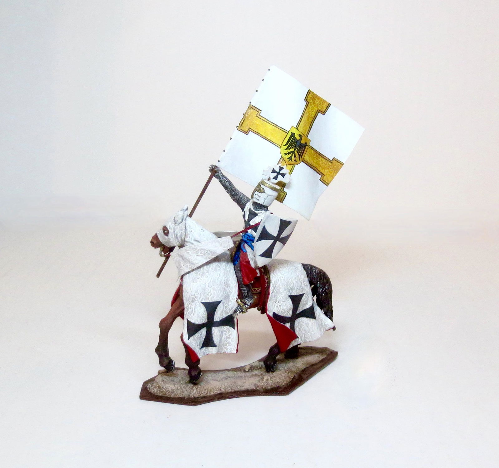 St. Petersburg Mounted Crusader (1 of 1)