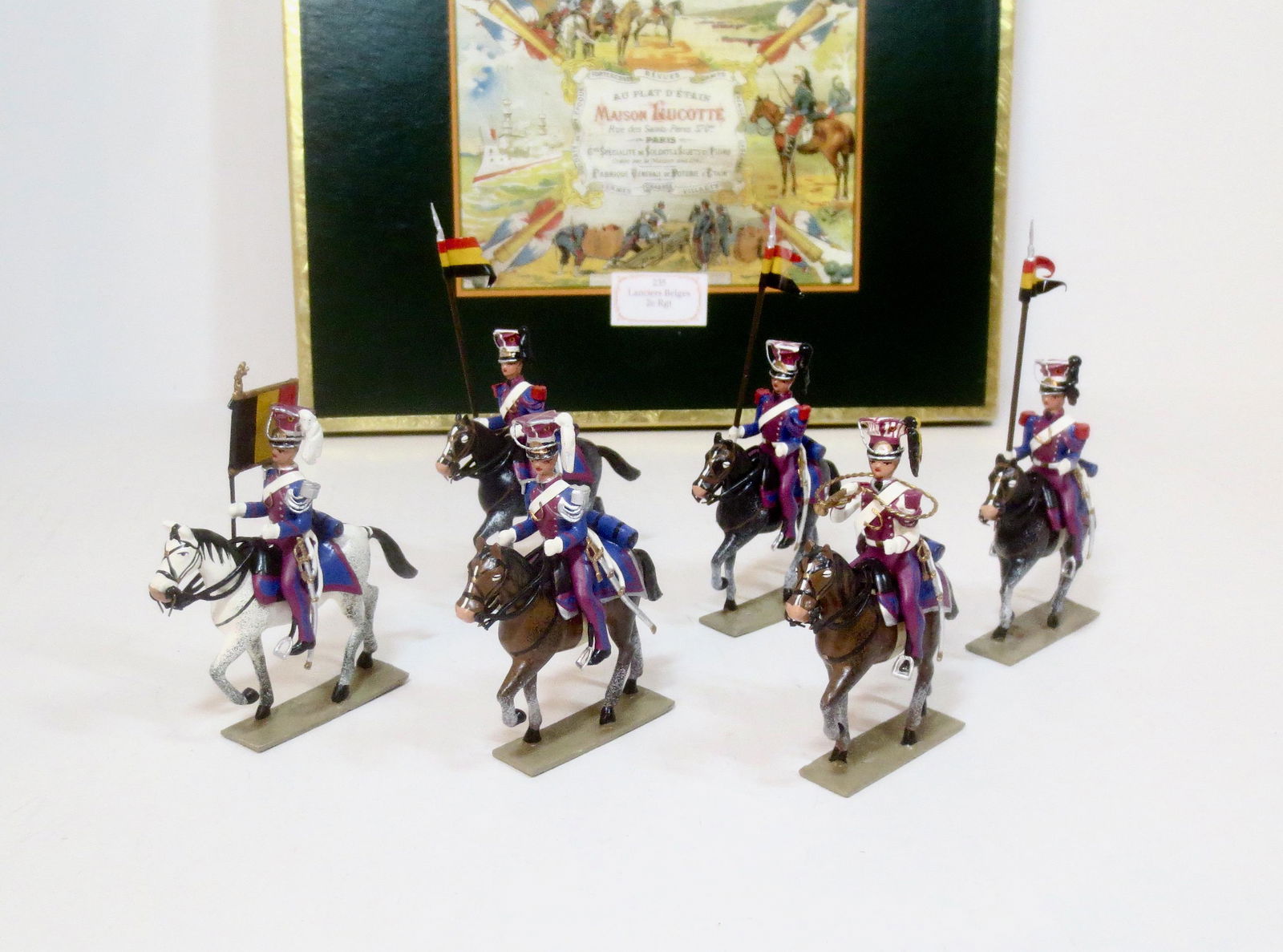 Lucotte #235 Lanciers Belges 2e Regiment: 6 pieces. Mint condition. Box excellent.