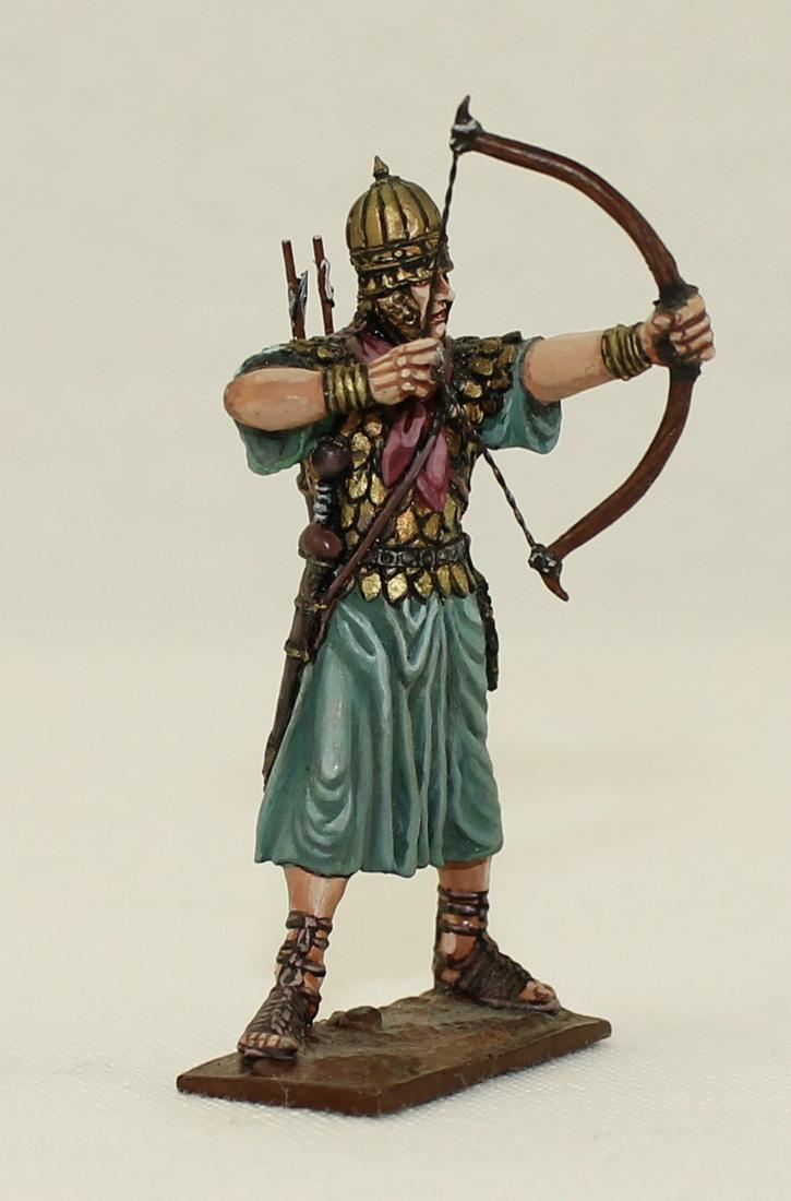 Vachruschev Studio Roman Hamian Archer: Roman Hamian Archer with Bow and Arrow. From The Saint Petersburg Collection. Russian Made with #4032 on Bottom of Base. 1 Piece. Condition Very Good. Arrow Missing. No Box.