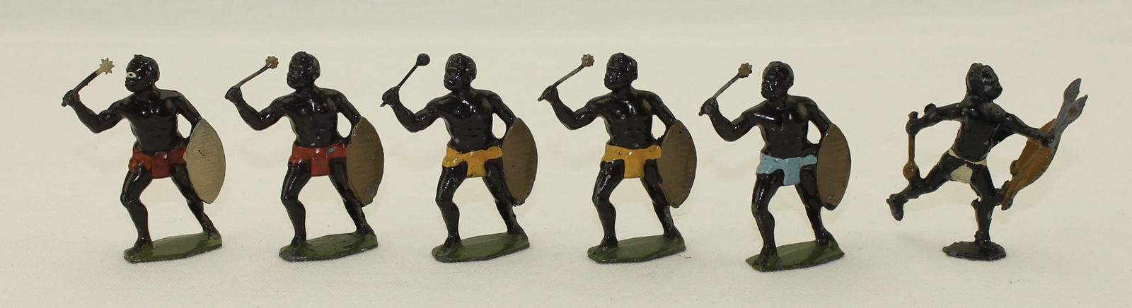 Britains Second Grade Zulu Warriors (1 of 1)