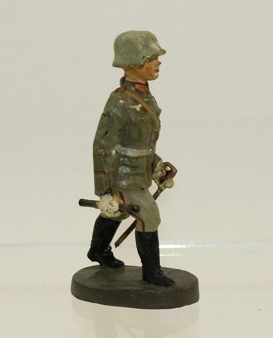 Elastolin German General Carrying Baton (1 of 2)