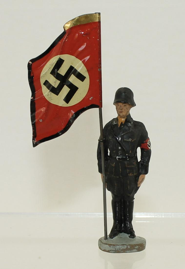 Elastolin SS Standing Flagbearer Tin Flag (1 of 2)