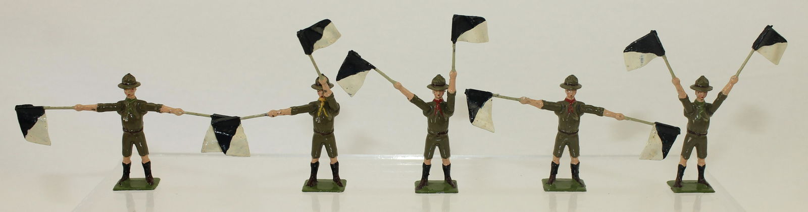 Britains Set 163 Boy Scout Signalers (1 of 3)