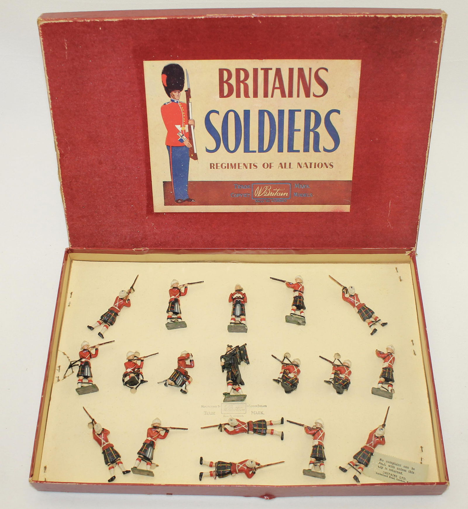 Britains Set Cameron Highlanders (1 of 3)