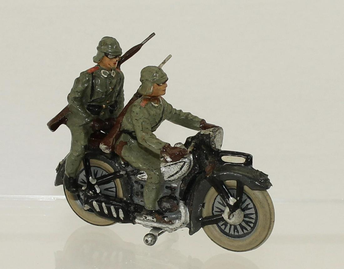 Lineol German Army Motorcycle with Rider (1 of 2)