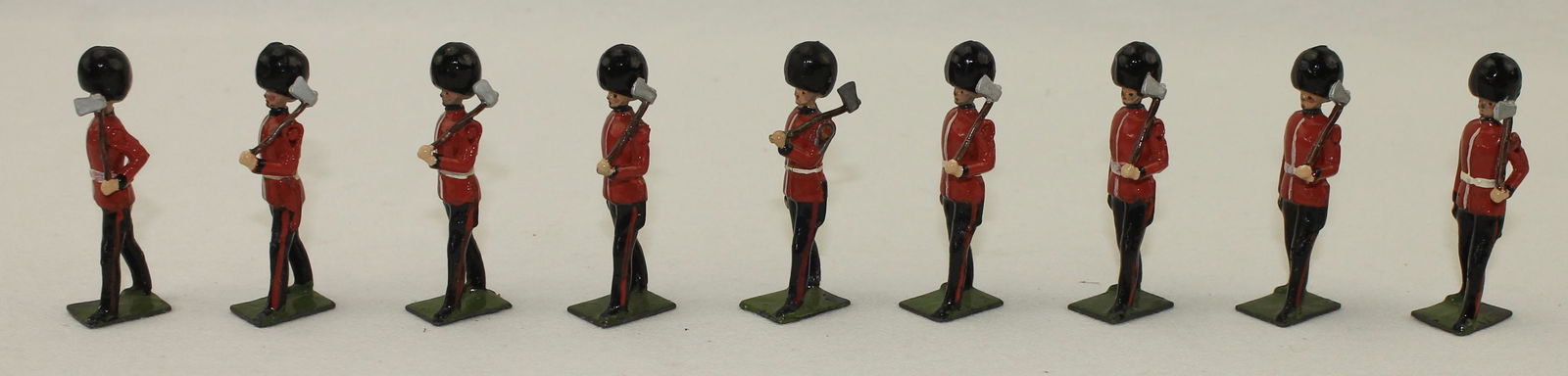 Britains Lot Scots Guards Pioneers With Axes (1 of 2)