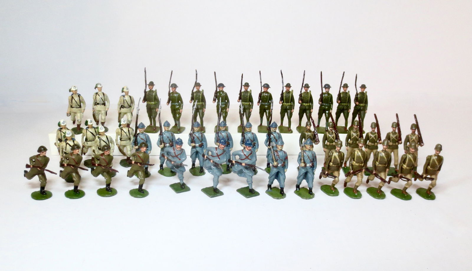 Britains Armies of The World Solid Recasts (1 of 1)
