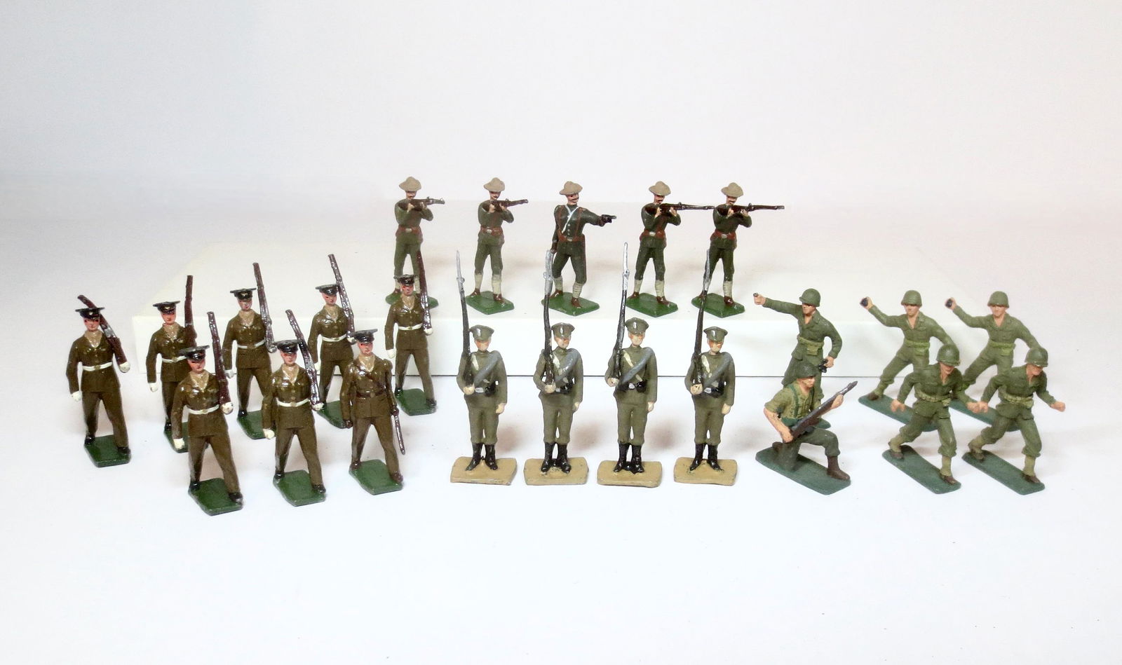 Solid Cast Armies of The World (1 of 1)