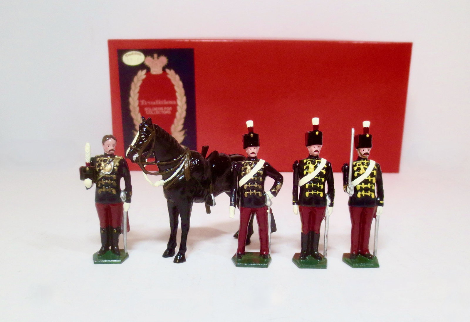 Tradition #35B 11th Prince Albert's Own Hussars: 5 pieces. Mint to near mint condition. Box excellent.