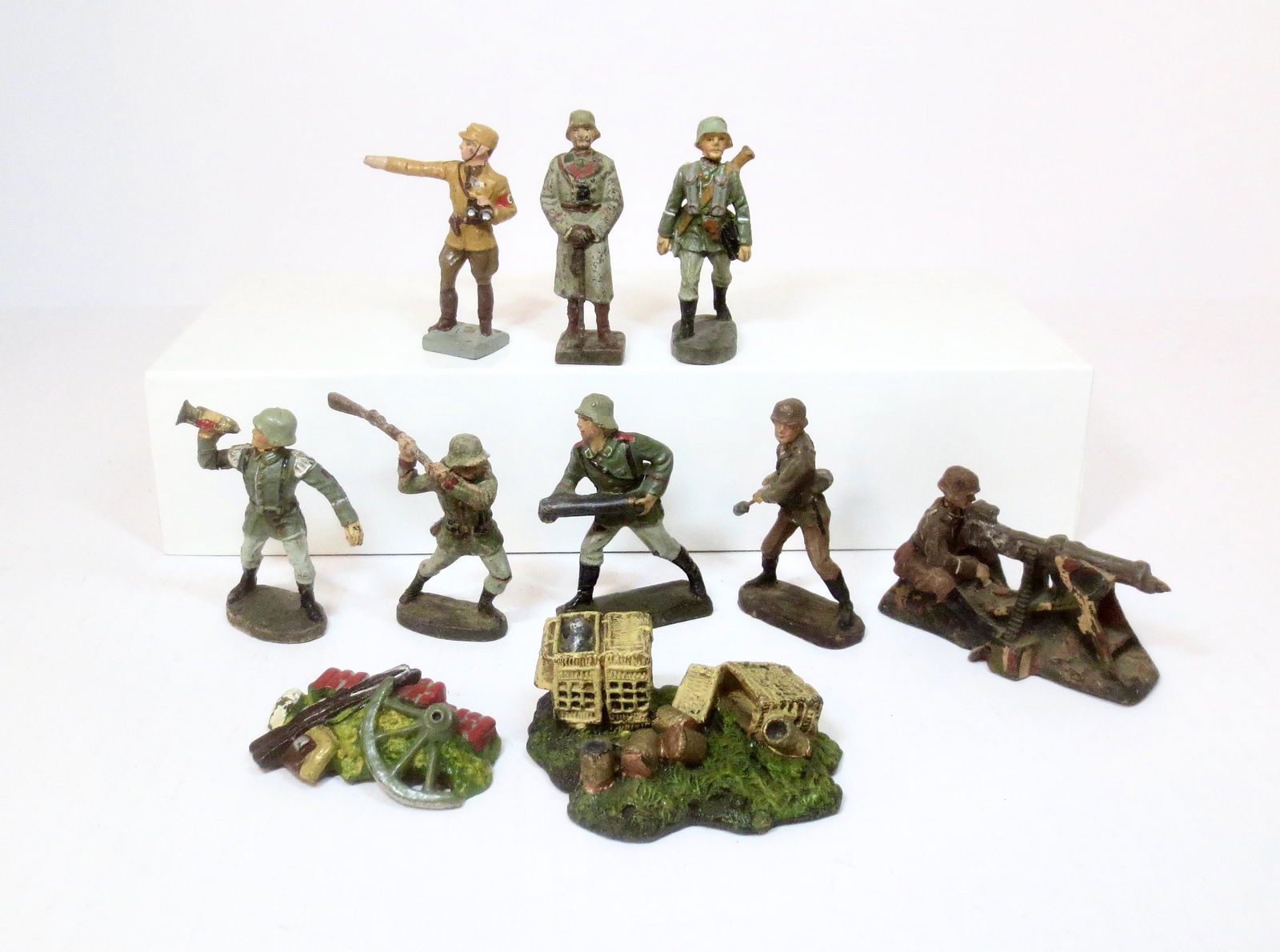 Lineol & Elastolin WW2 Figures & Accessories (1 of 1)