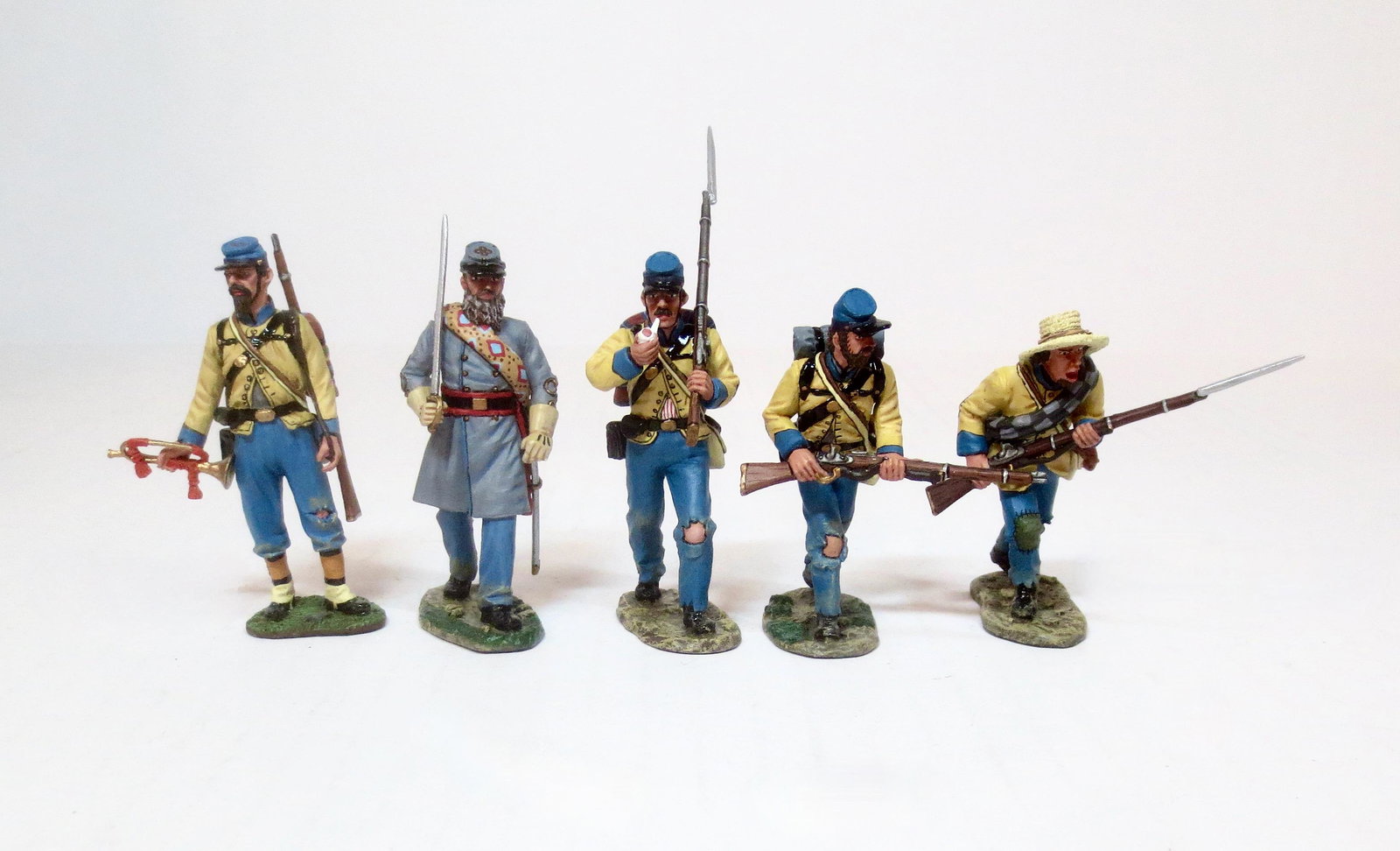 King & Country Civil War Confederates: 5 pieces. Near mint condition. Unboxed.