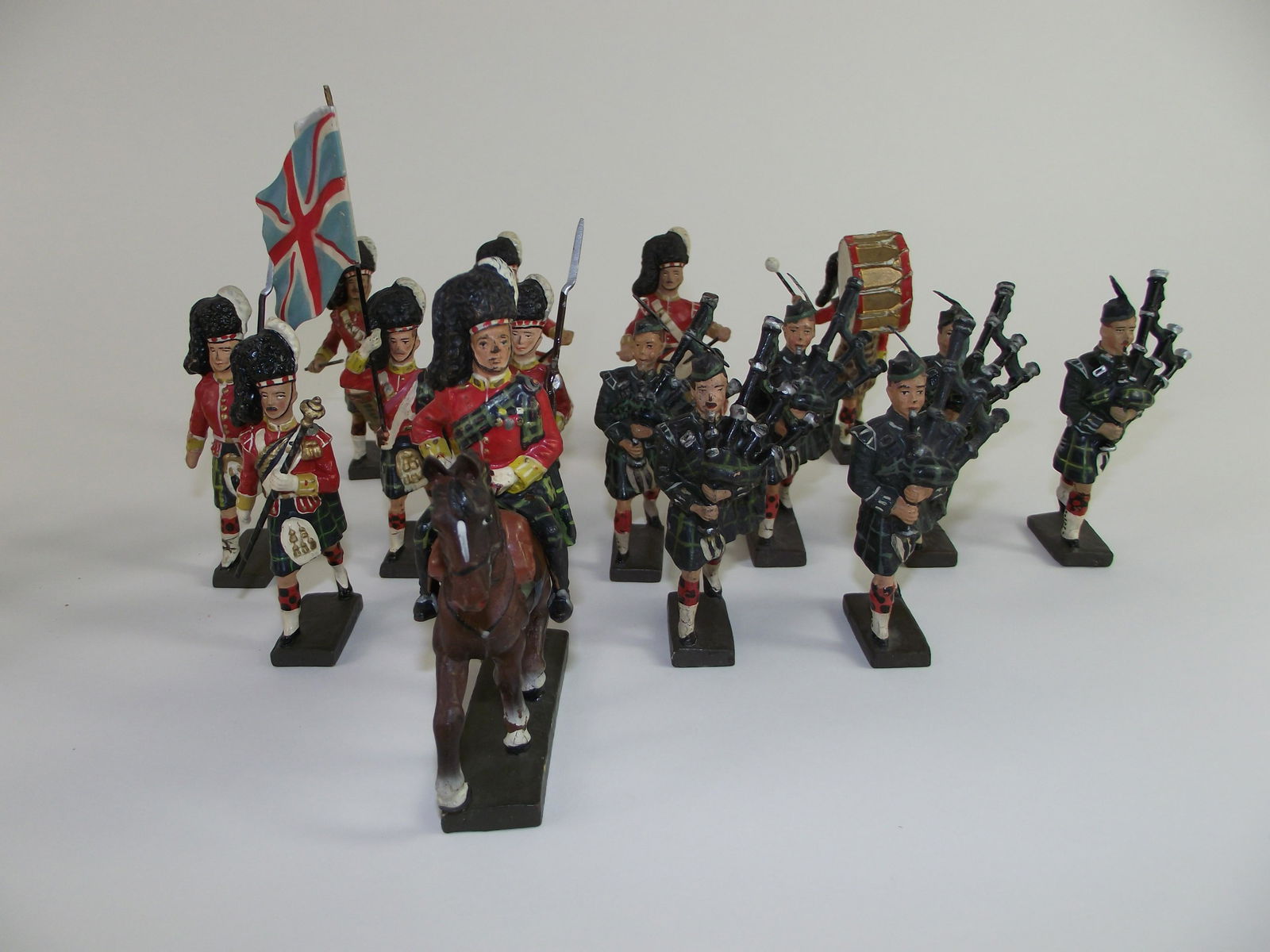 Lineol  Highlander Pipe & Drum Corps (1 of 1)