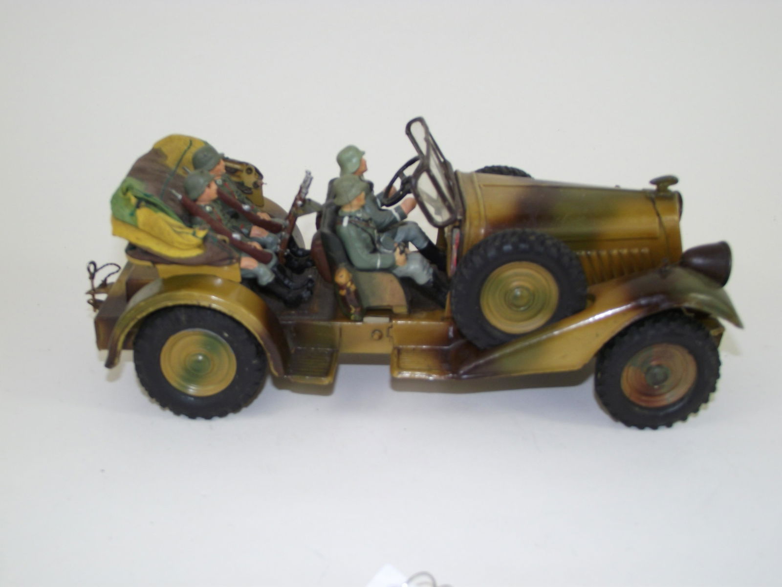 Lineol German Staff Car (1 of 1)