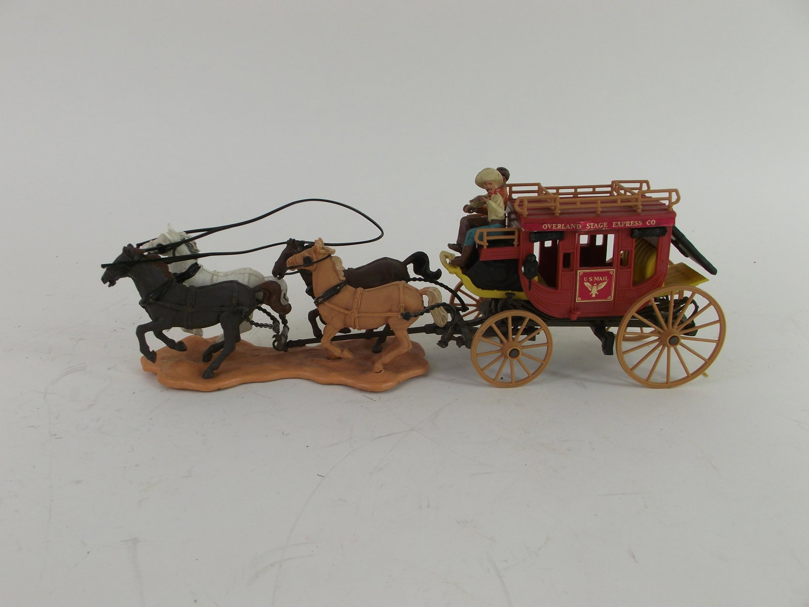 Plastic Britains Overland Stage Express: Plastic. 54mm in good condition.