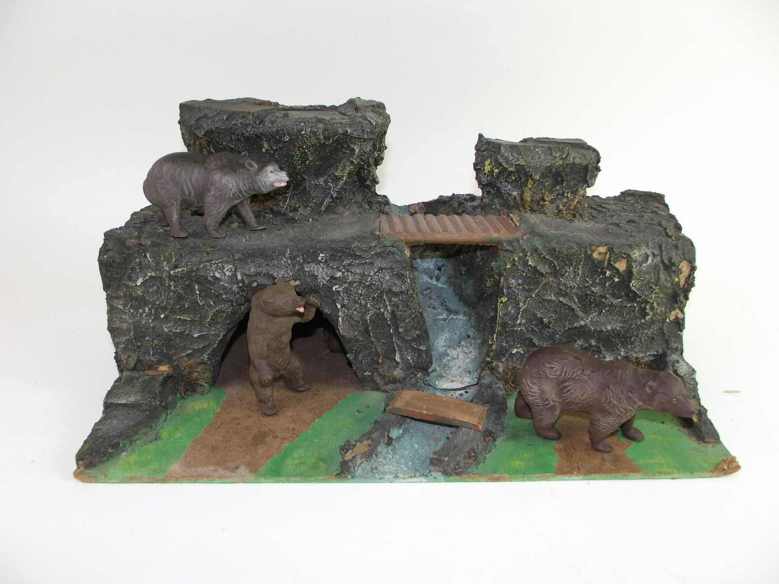 Elastolin Composition Bear Cave Display (1 of 1)