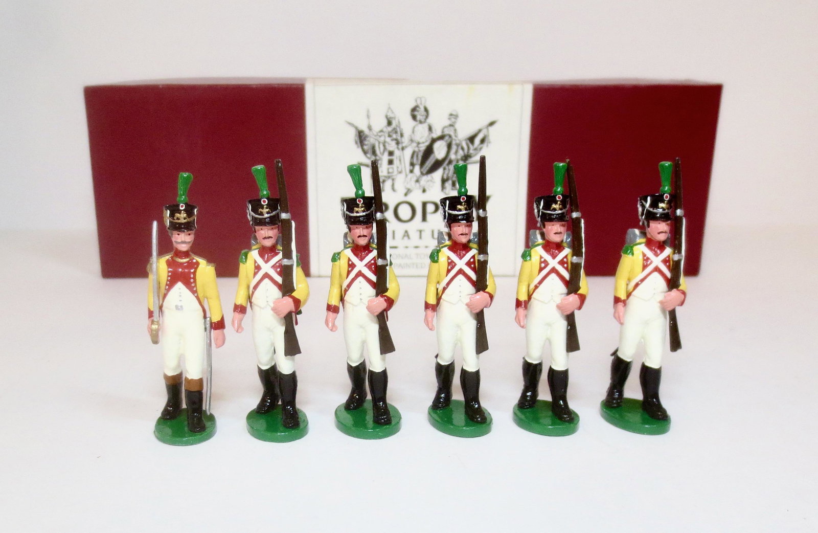 Trophy #NP1A8 Voltigeurs de Neuchatel: 6 pieces. Mint condition. Box excellent.
