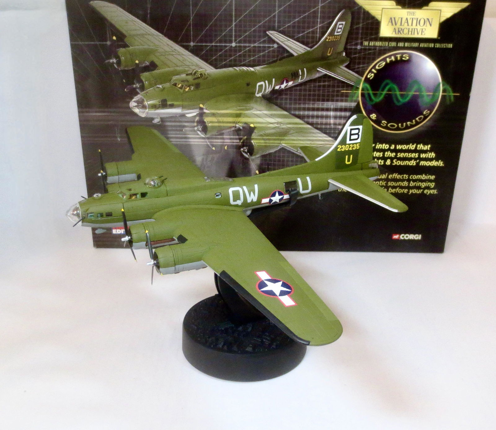 Corgi #AA33310 Boeing B-17F "The Zoot Suiters" (1 of 1)