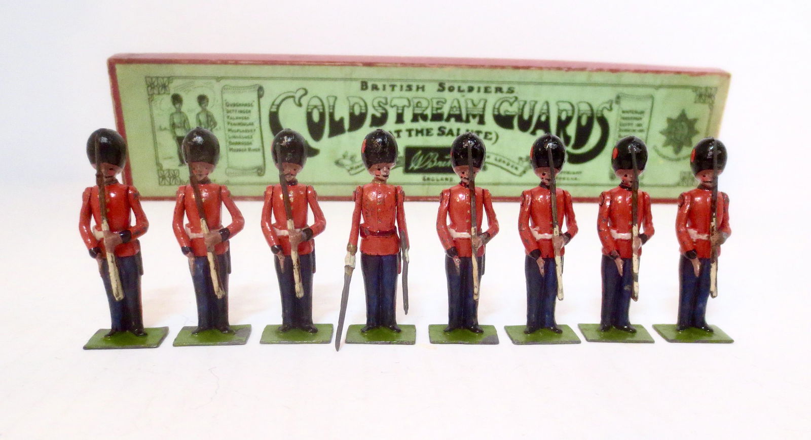 Britains #205 Coldstream Guards (Salute) (1 of 1)