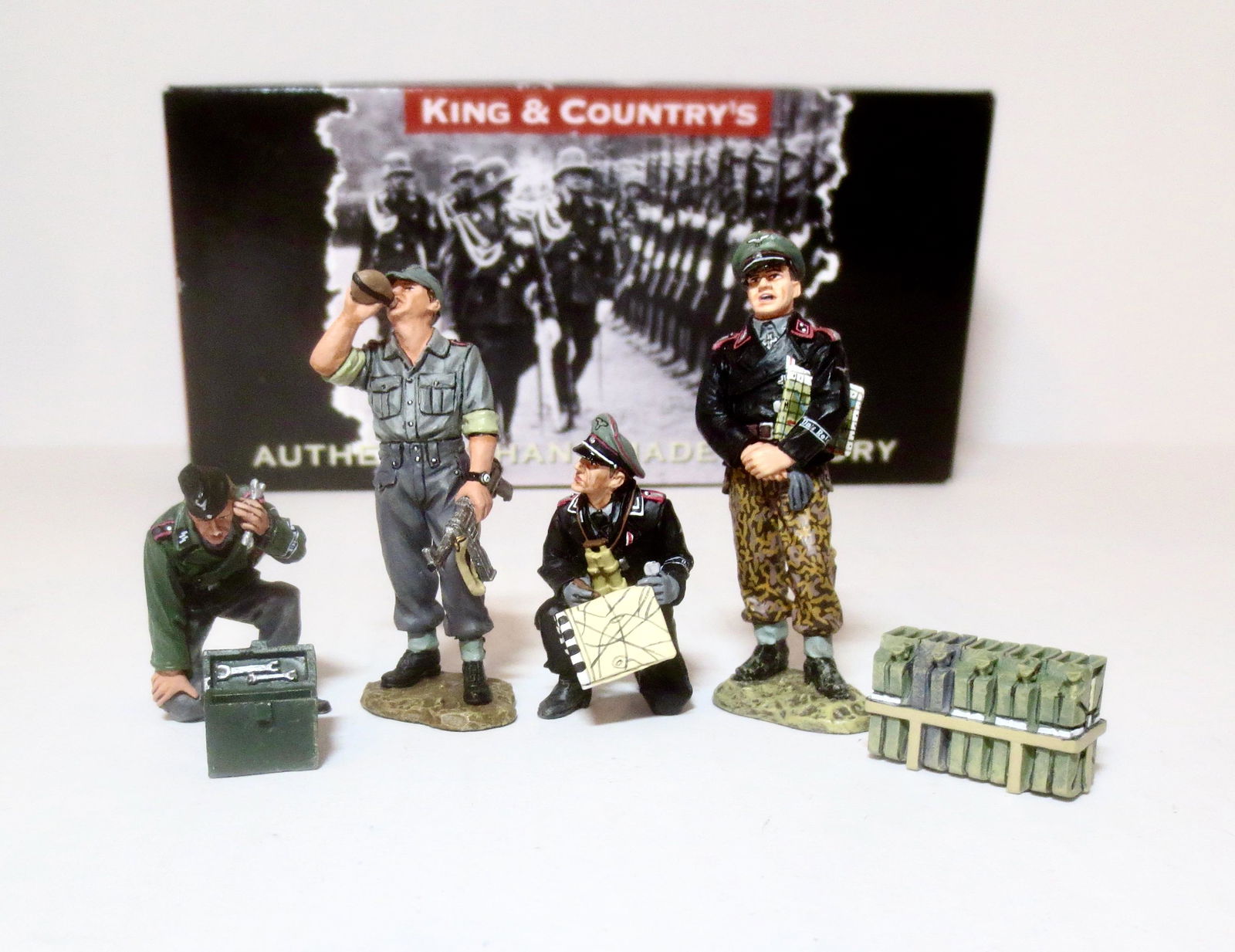 King & Country Luftwaffe Pilots & Mechanics (1 of 1)