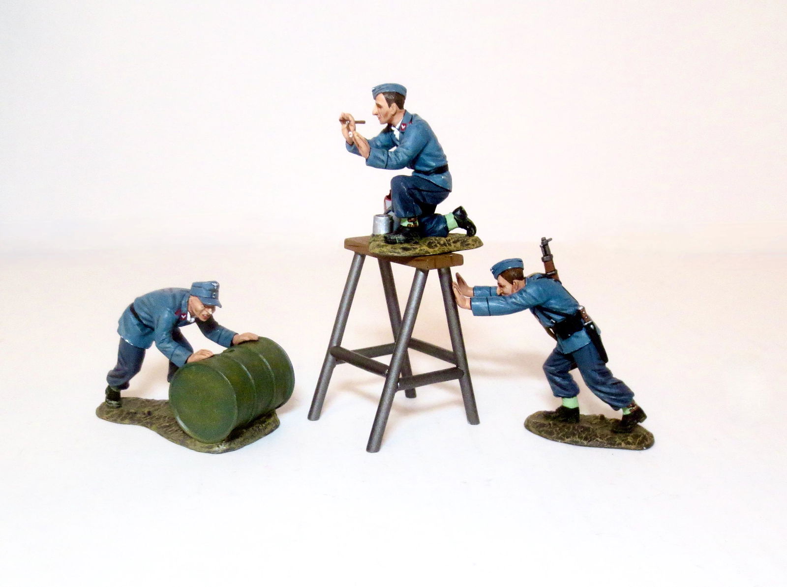 King & Country #LW037 Luftwaffe Ground Crew (1 of 1)