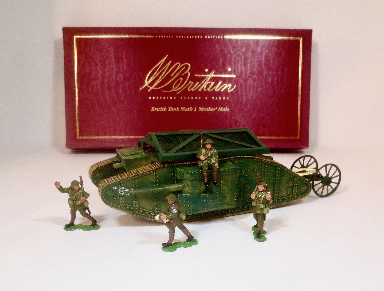 Britains #08946 British Tank Mark I (1 of 1)