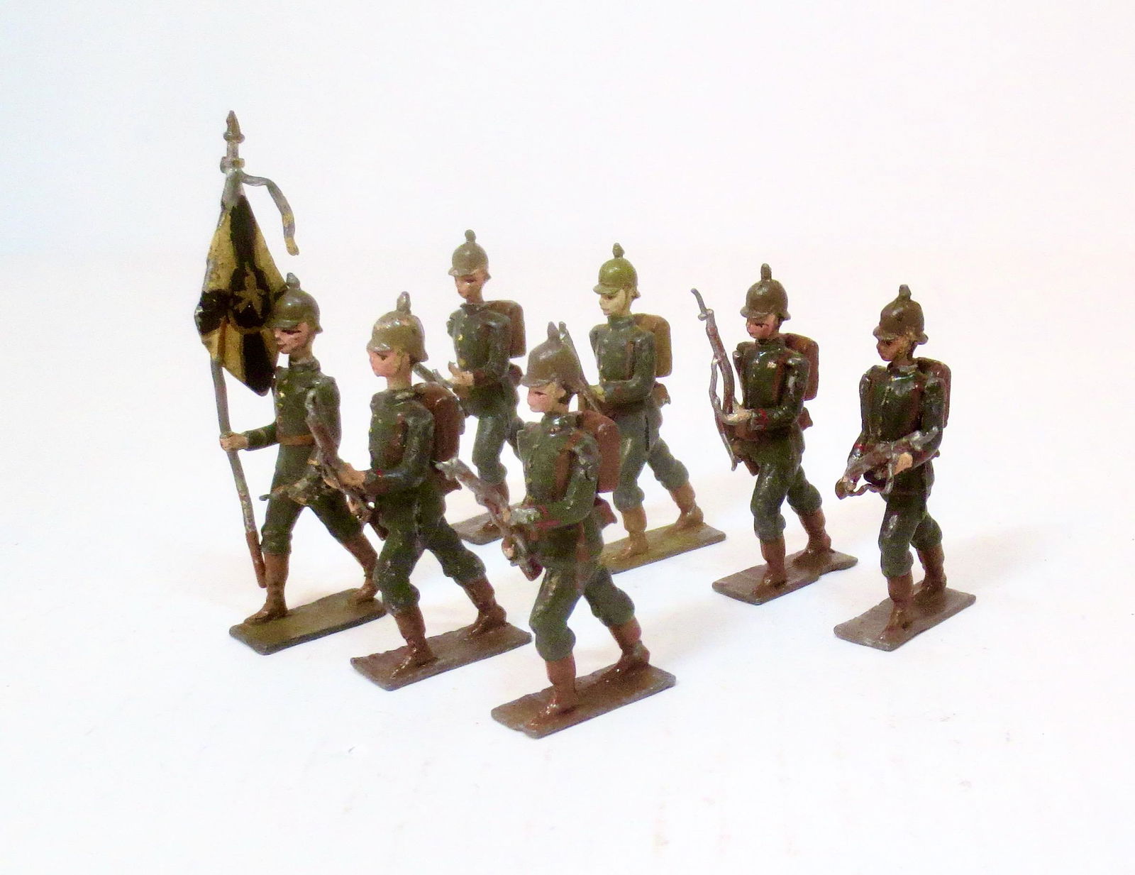 Lucotte WWI German Infantry with Flag Bearer (1 of 1)