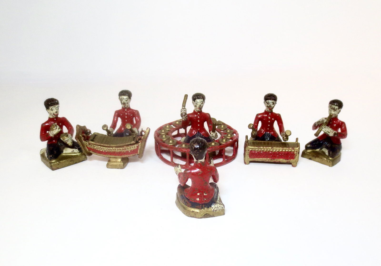 Chinese Seated Band (1 of 1)