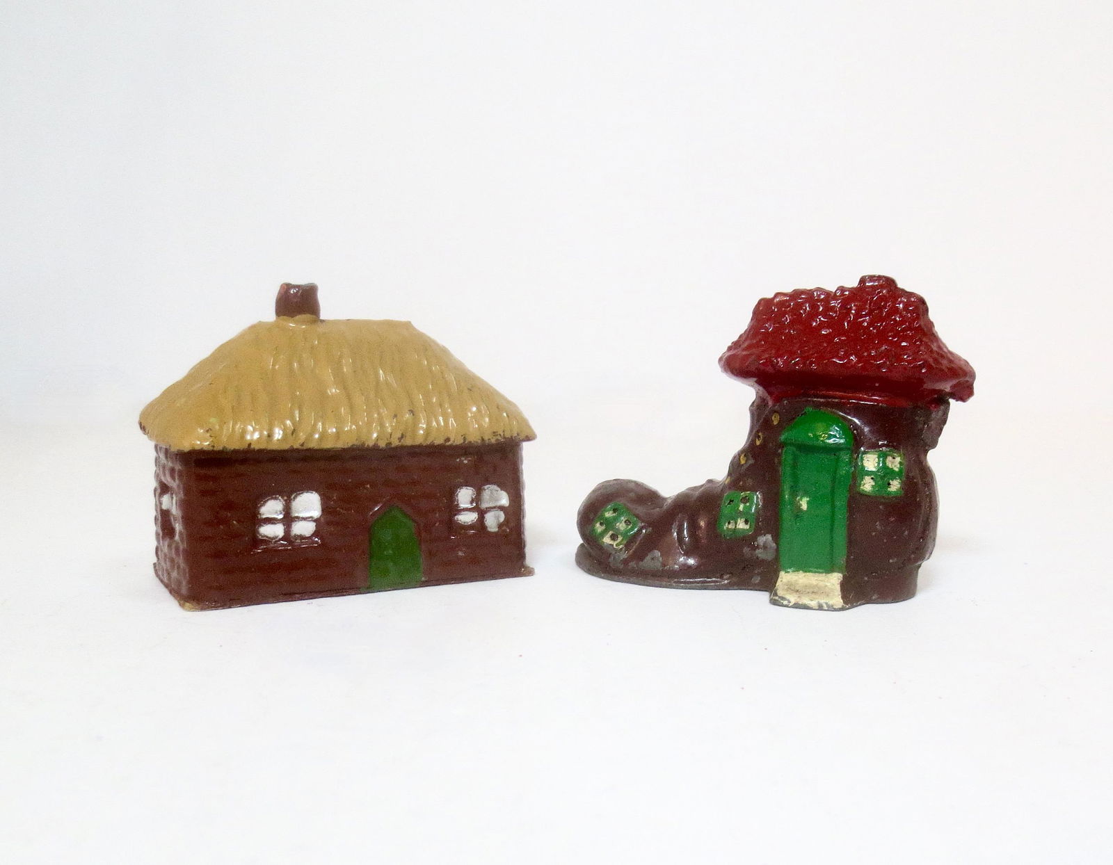 Johillco Miniature Cottage (1 of 1)