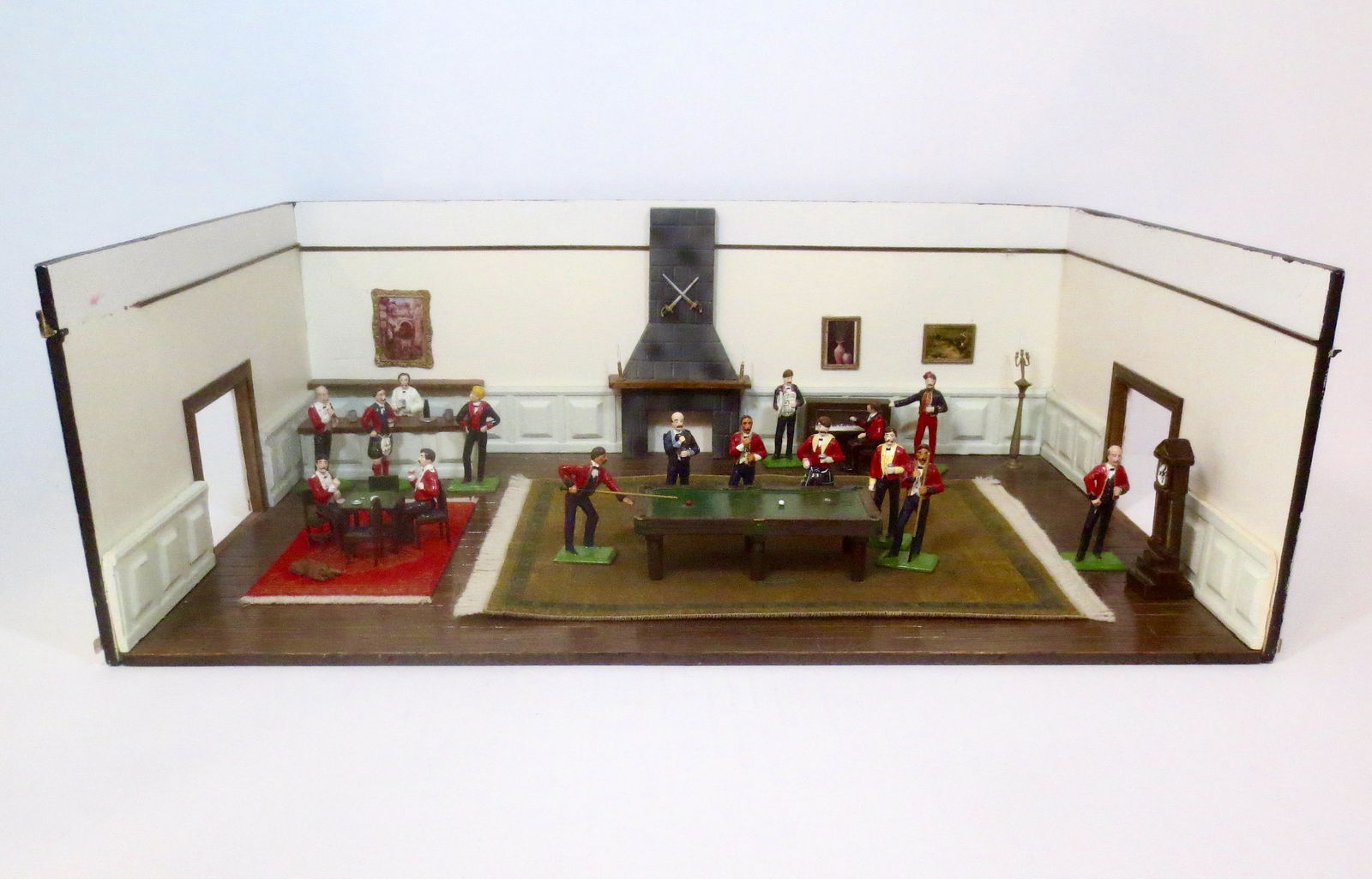 Caberfeidh Large Officer's Club Diorama (1 of 1)