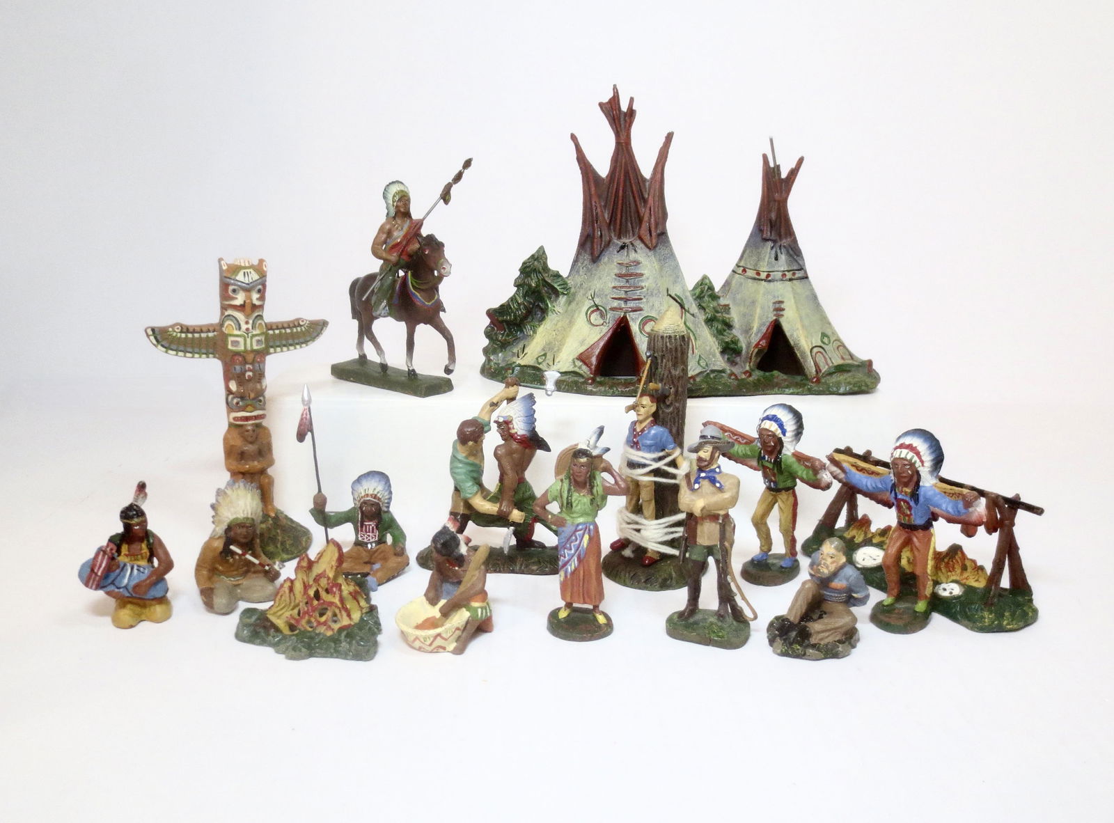 Elastolin Cowboys & Indians (1 of 1)