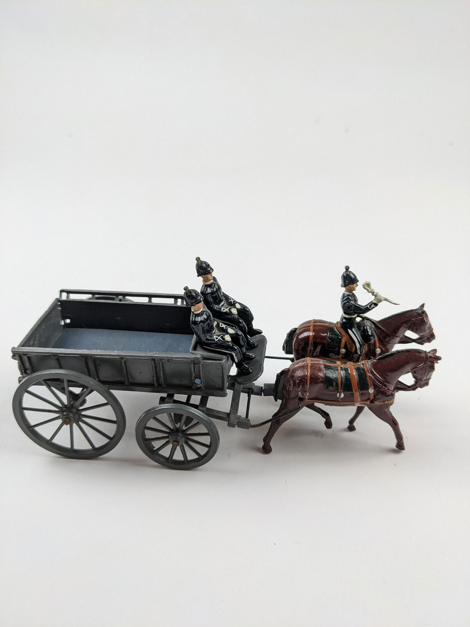 Britains Set #146 Army Service Wagon (1 of 1)