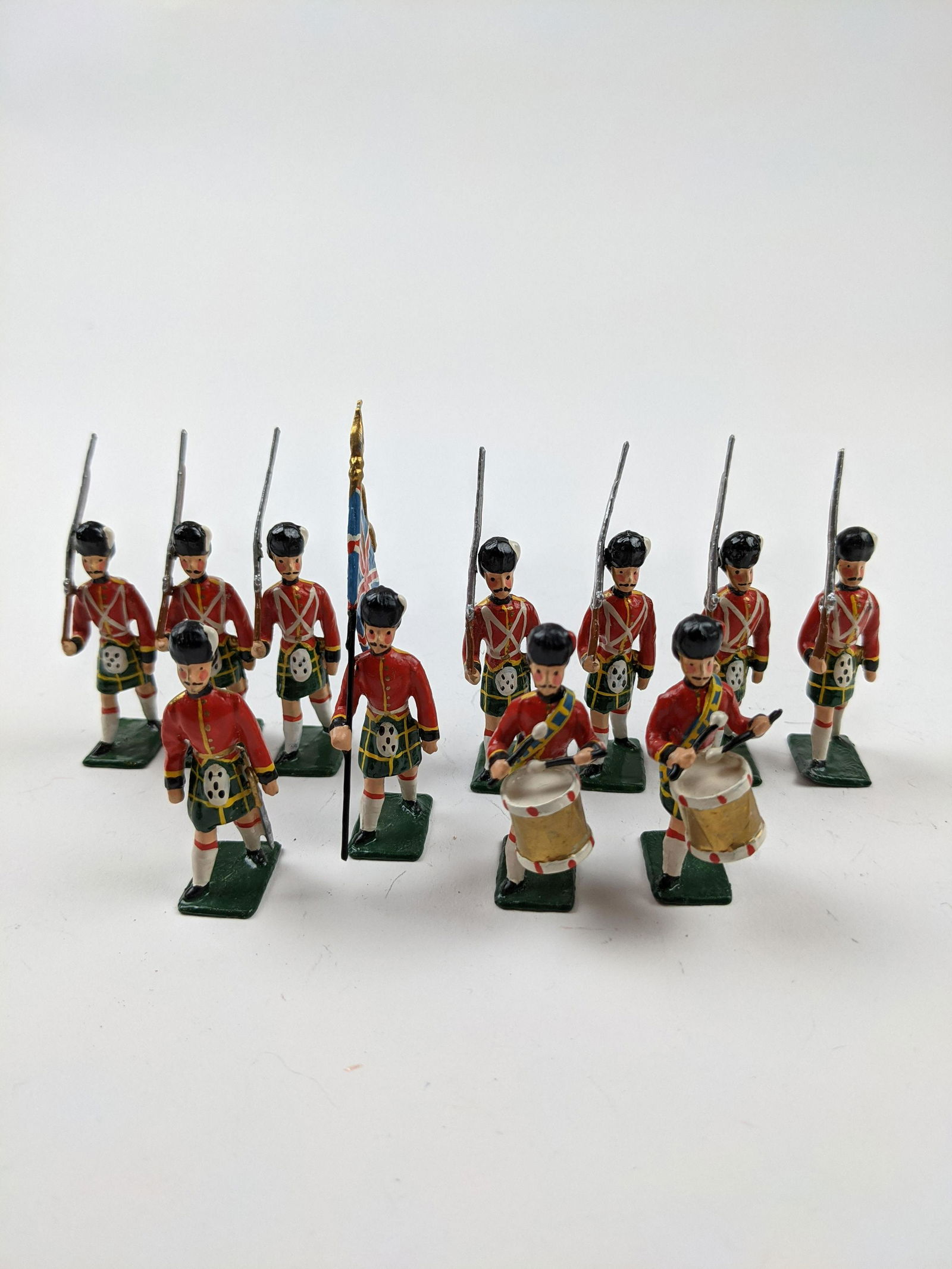 Heyde Size 2 Scottish Highlanders Marching (1 of 1)
